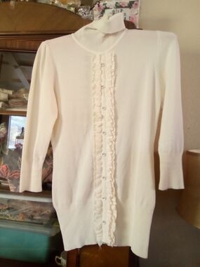 bebe White Textured Knit Top with Button Detail